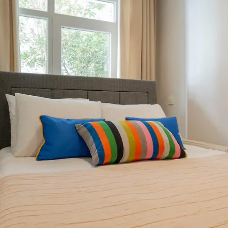 شقة 3 Bedrooms - Location- 1st Floor
